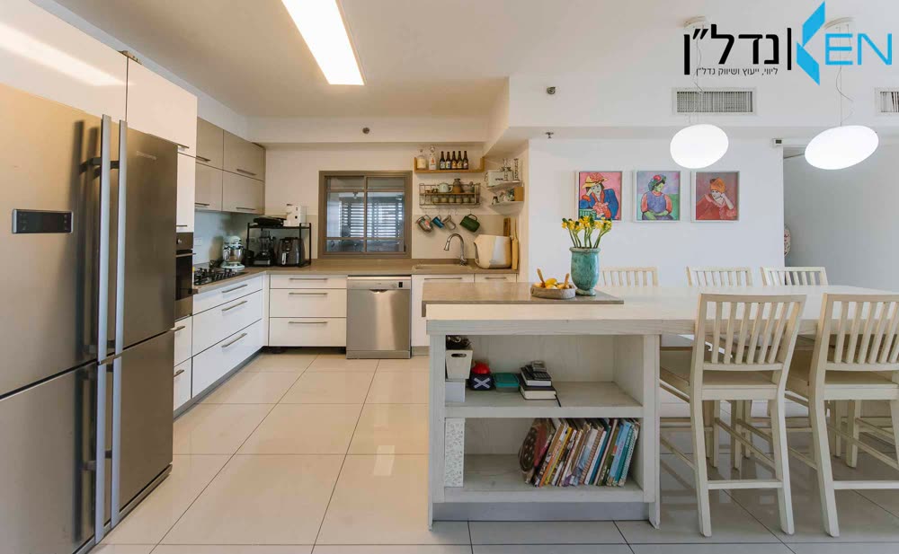 השקד 4, גבעת שמואל — קן נדל״ן